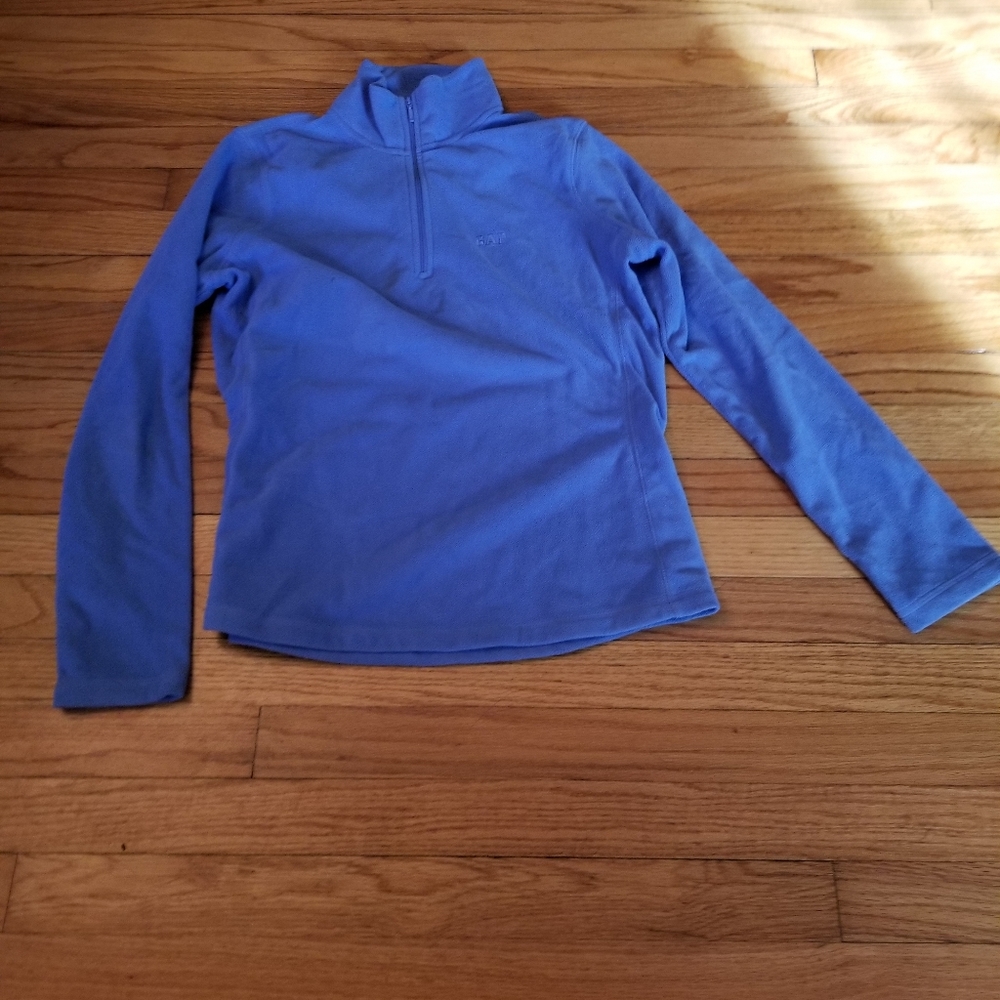 Gap fleece